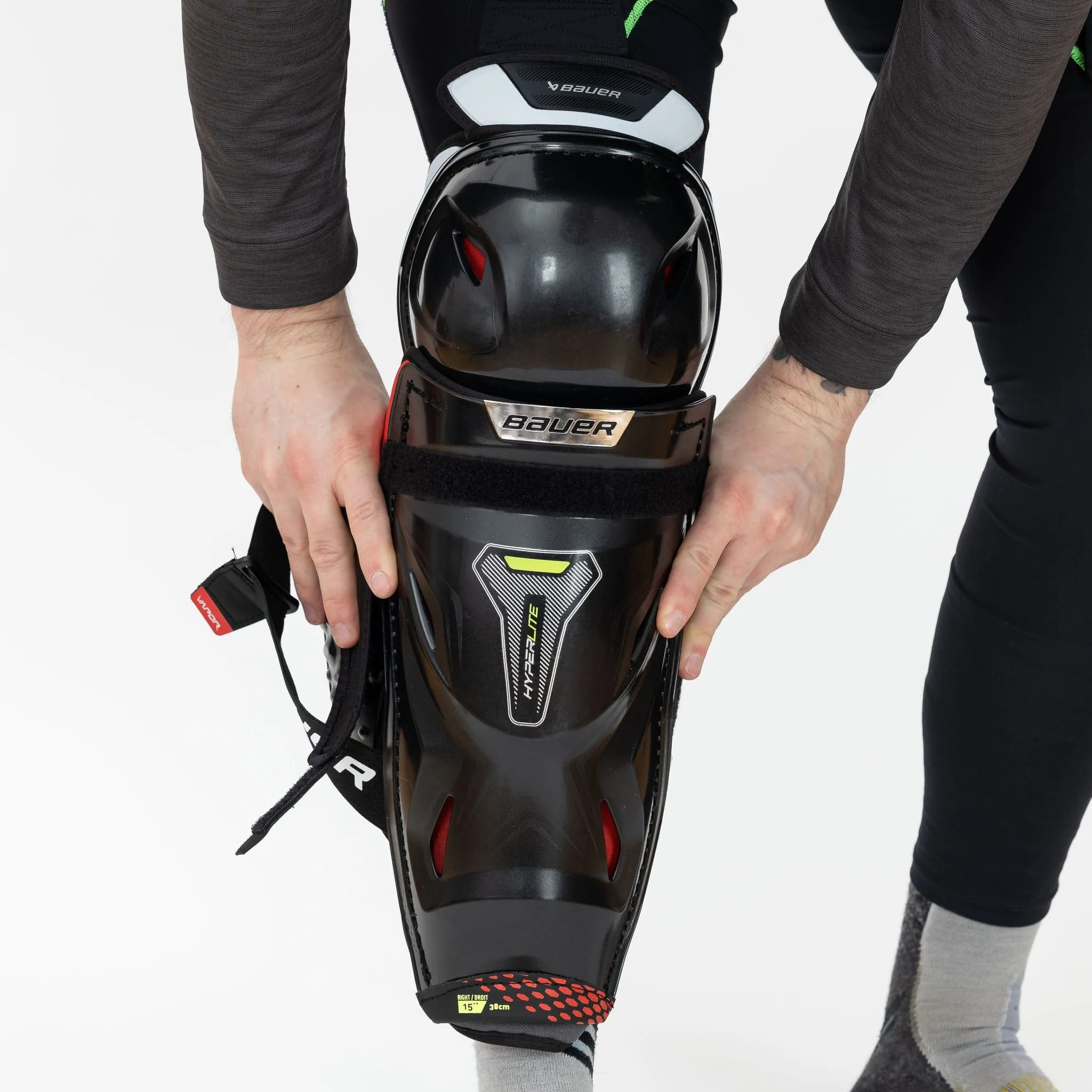 Bauer Vapor Hyperlite Intermediate Hockey Shin Guards