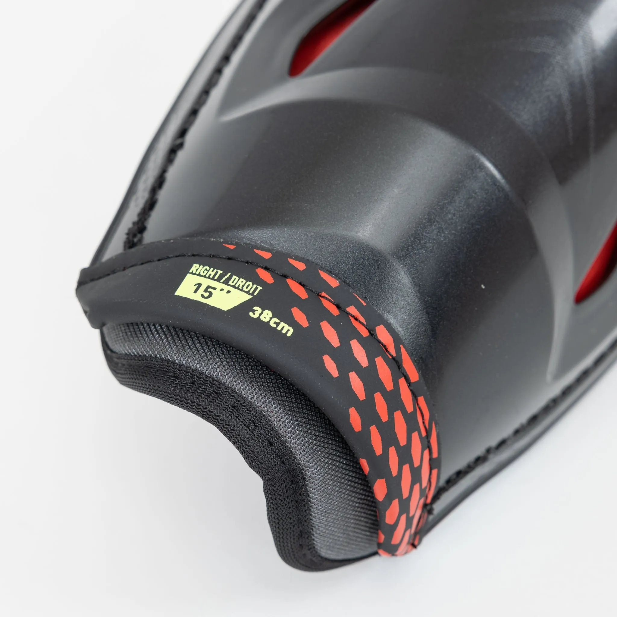 Bauer Vapor Hyperlite Intermediate Hockey Shin Guards