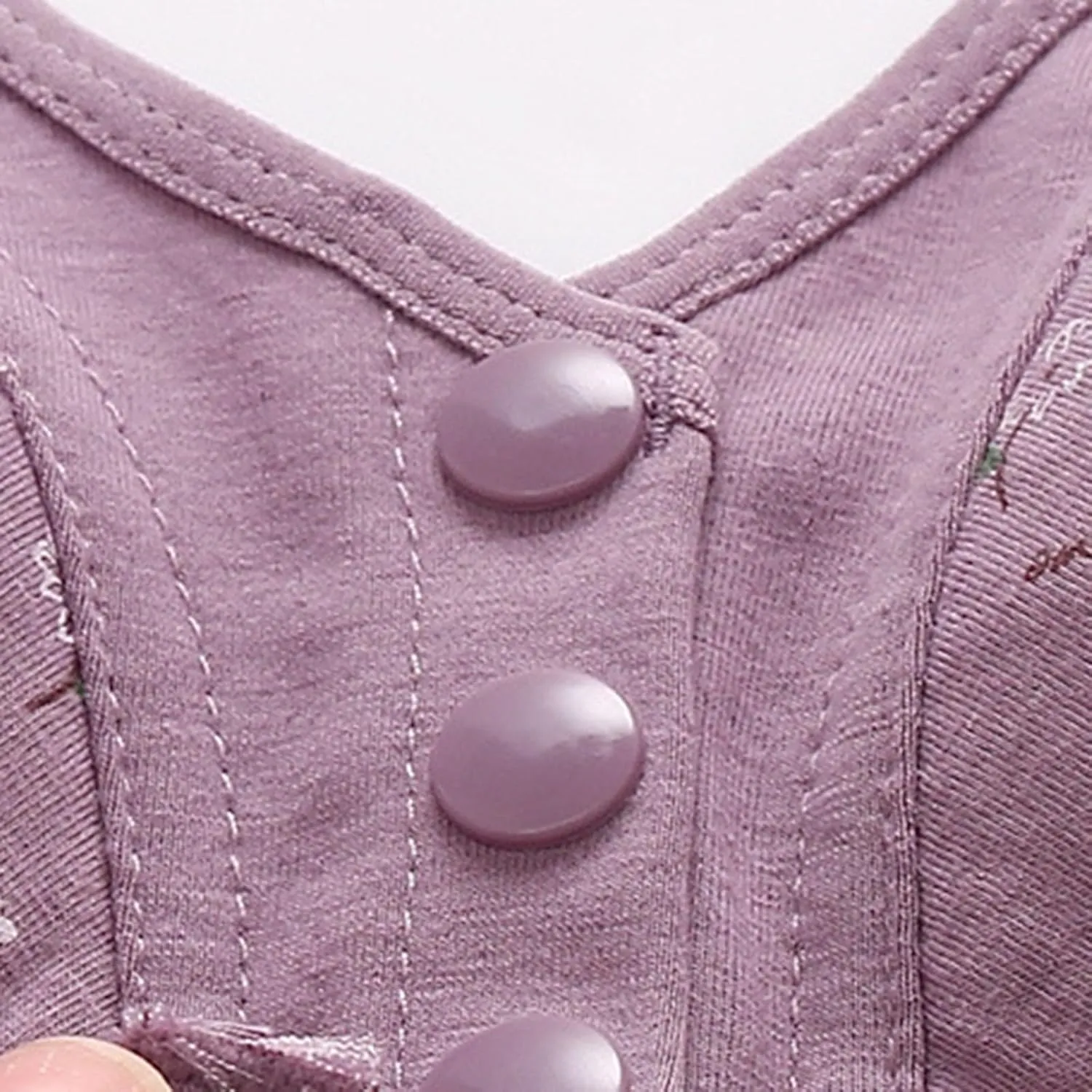 Daisy Bras for Older Women Front Closure Convenient Everyday Bras Mid Buttons Comfortable No Underwire Gathering Bras