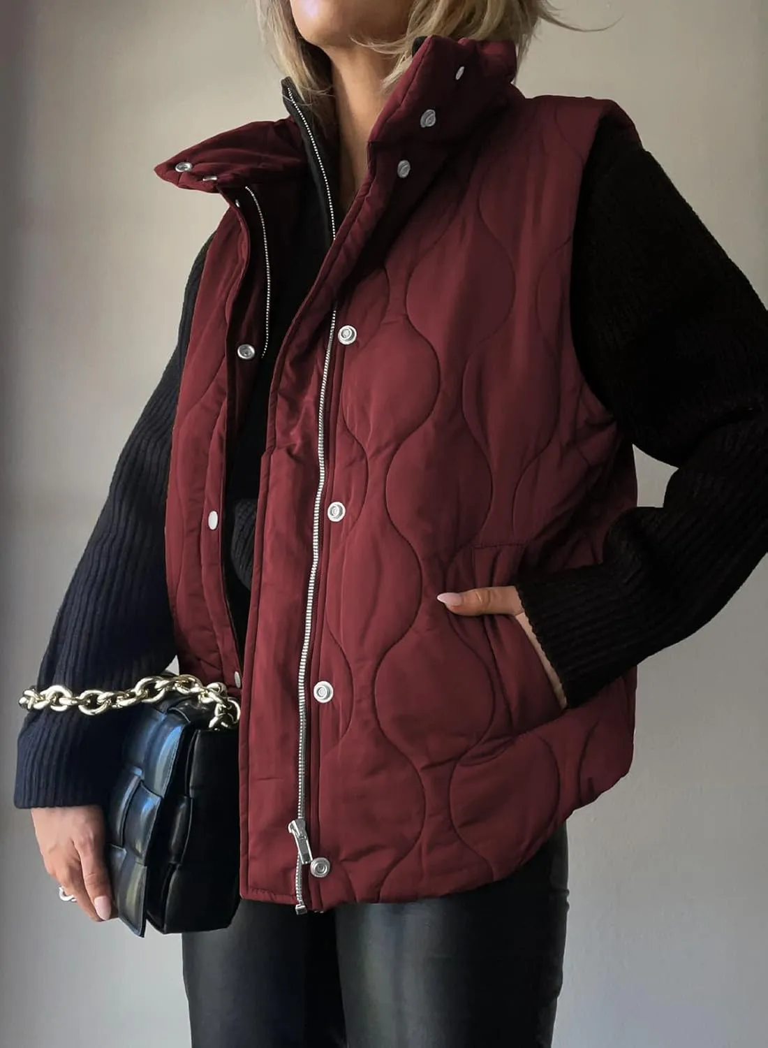 EVALESS Cropped Puffer Vest Women Lightweight Quilted Stand Collar Sleeveless Jackets Fall Spring 2025 Button Zip Up Coat