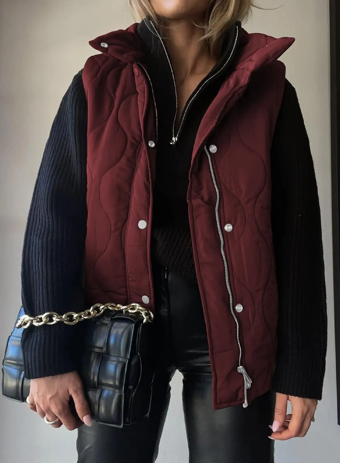 EVALESS Cropped Puffer Vest Women Lightweight Quilted Stand Collar Sleeveless Jackets Fall Spring 2025 Button Zip Up Coat