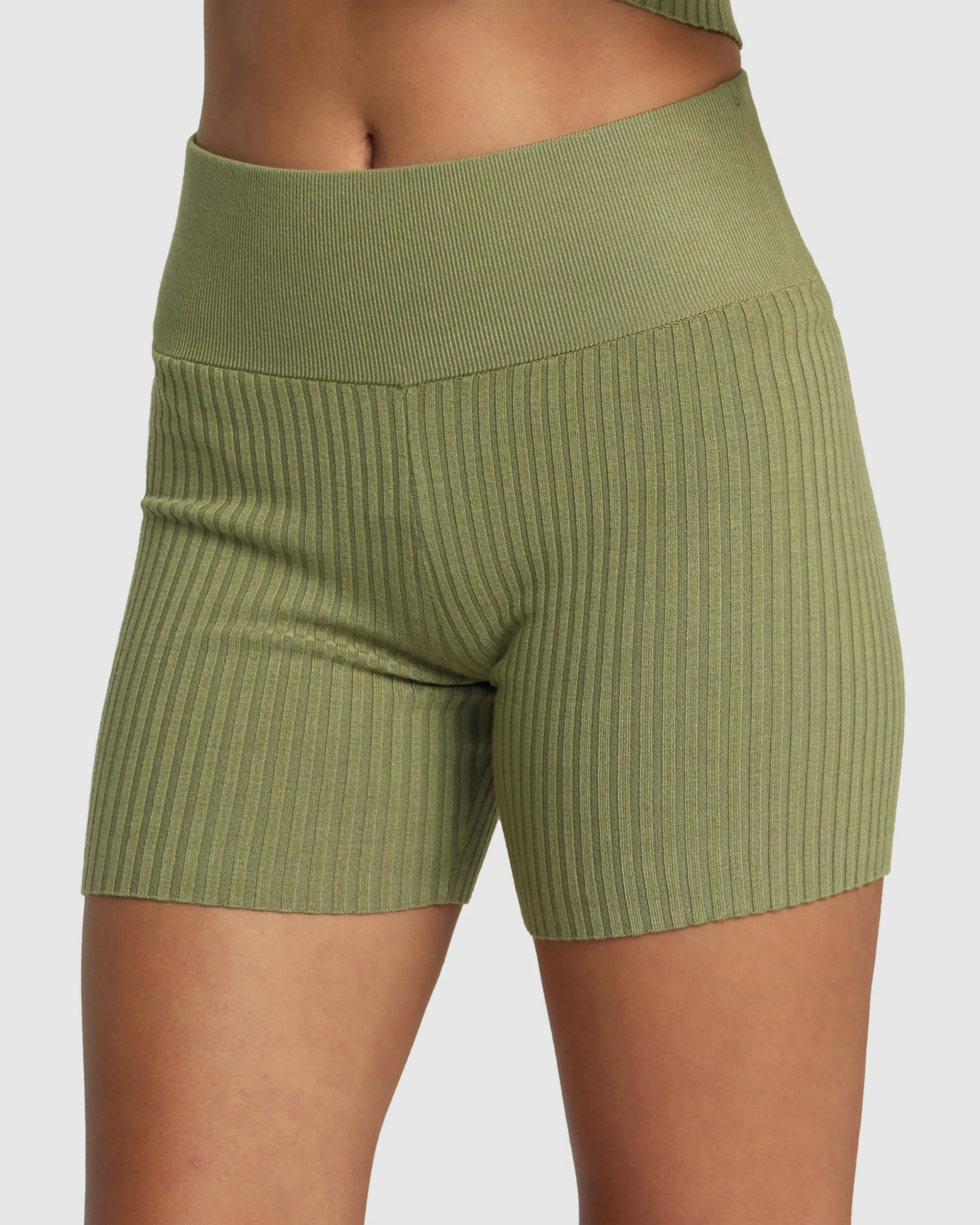 FEVER SHORT