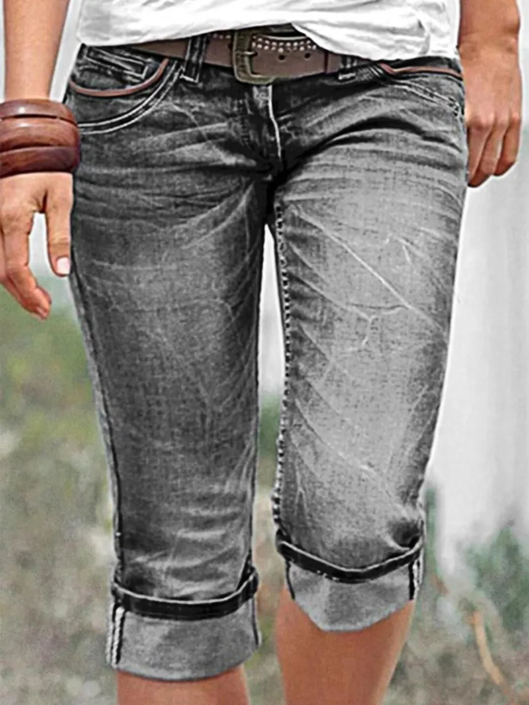 Flamingals Denim Short for Women Cuffed Hem Low Rise Bermuda Denim Shorts Raw Hem Denim Bermuda Shorts 2024 Trendy