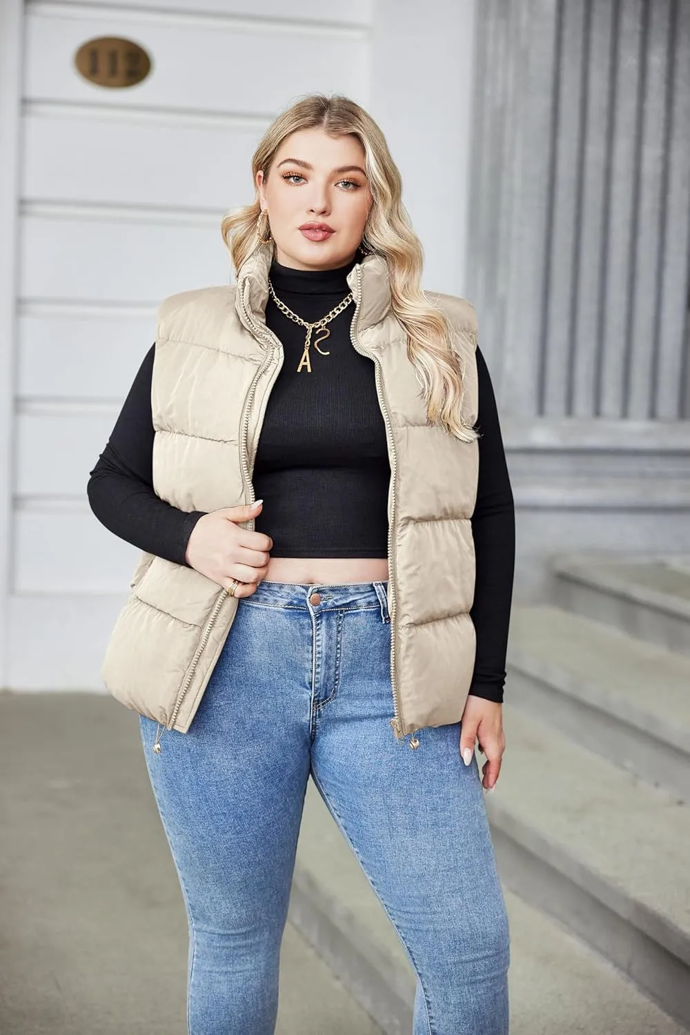 IN'VOLAND Women's Plus Size Zip Up Puffer Vest Stand Collar Outerwear Sleeveless Padded Jacket Coat with Pockets