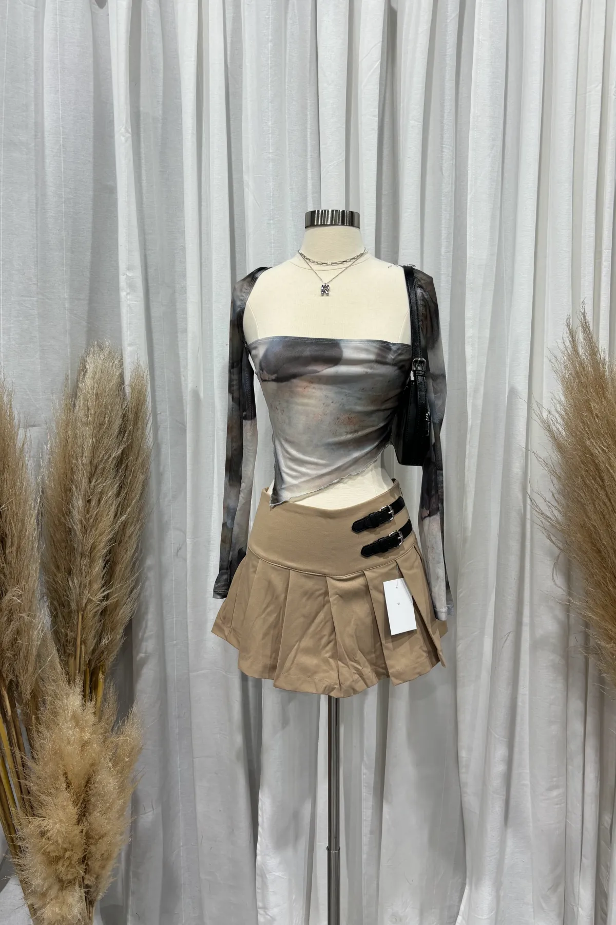 Lissa Pleated Mini Skirt (Khaki Brown)