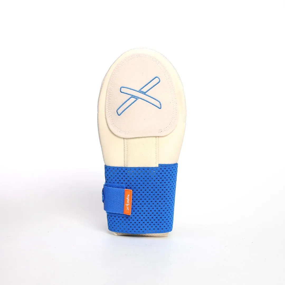 maya brady | sliding mitt