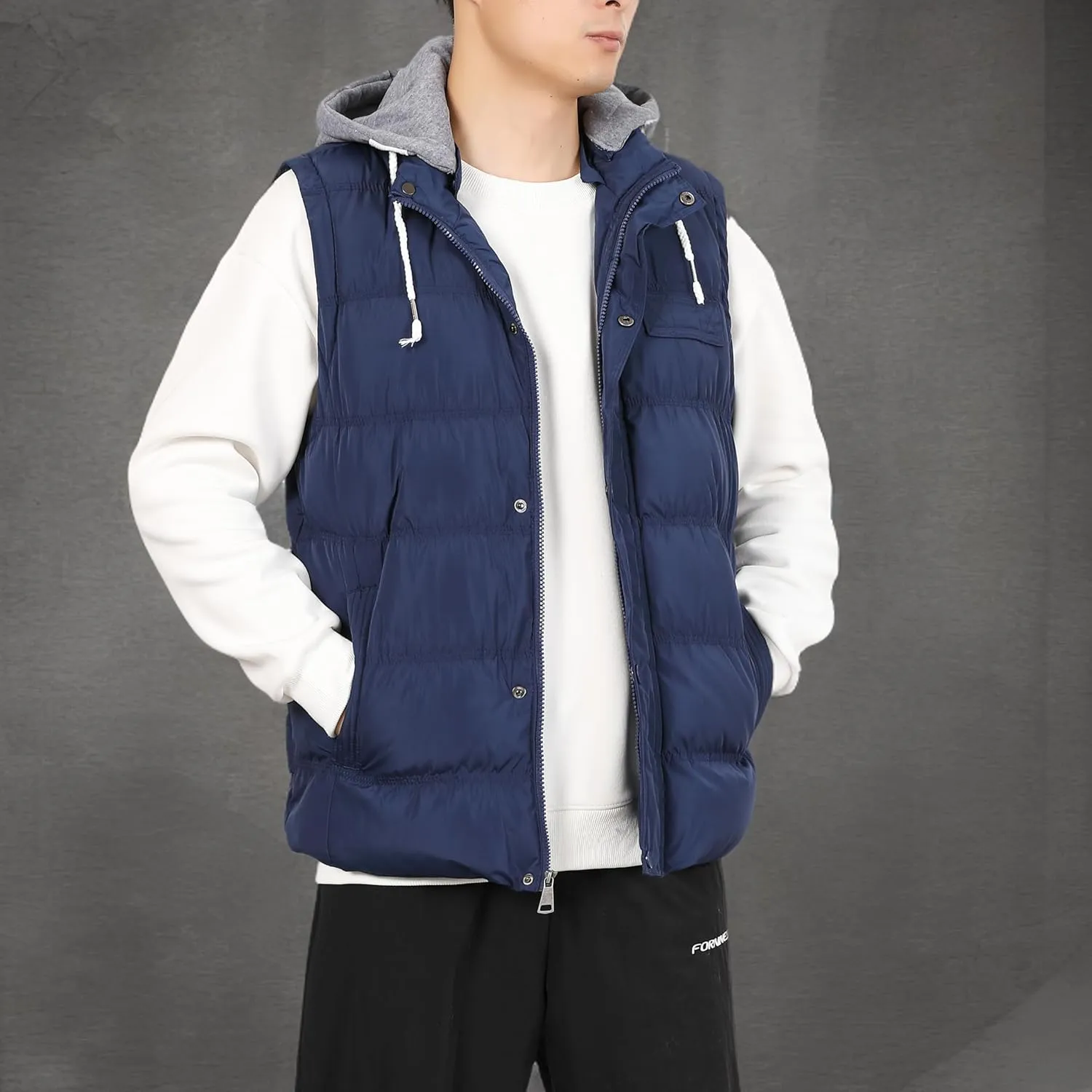 Men's Winter Puffer Vest, Sleeveless Jacket with Padded and Detachable Hood - Ideal Outerwear for Cold Weather