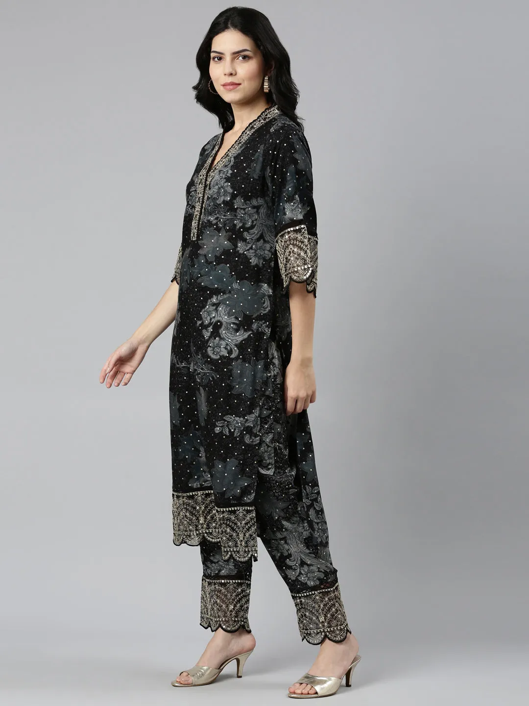 Neeru's Black Regular Straight Printed Readymade Suits