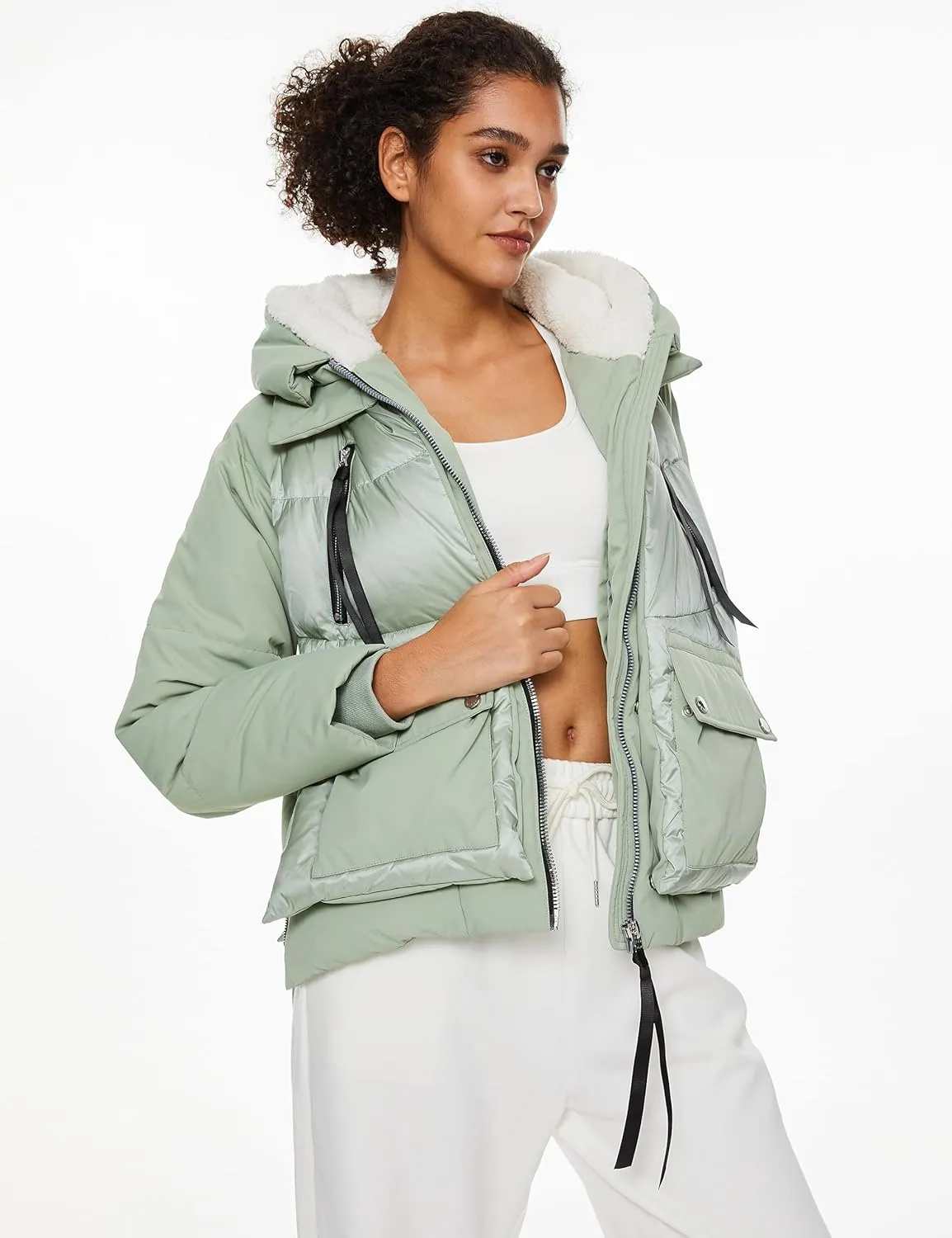 Orolay Women's Cropped Puffer Jacket - Patchwork Designed Down Coat Stand Collar Hooded Outerwear with Pockets