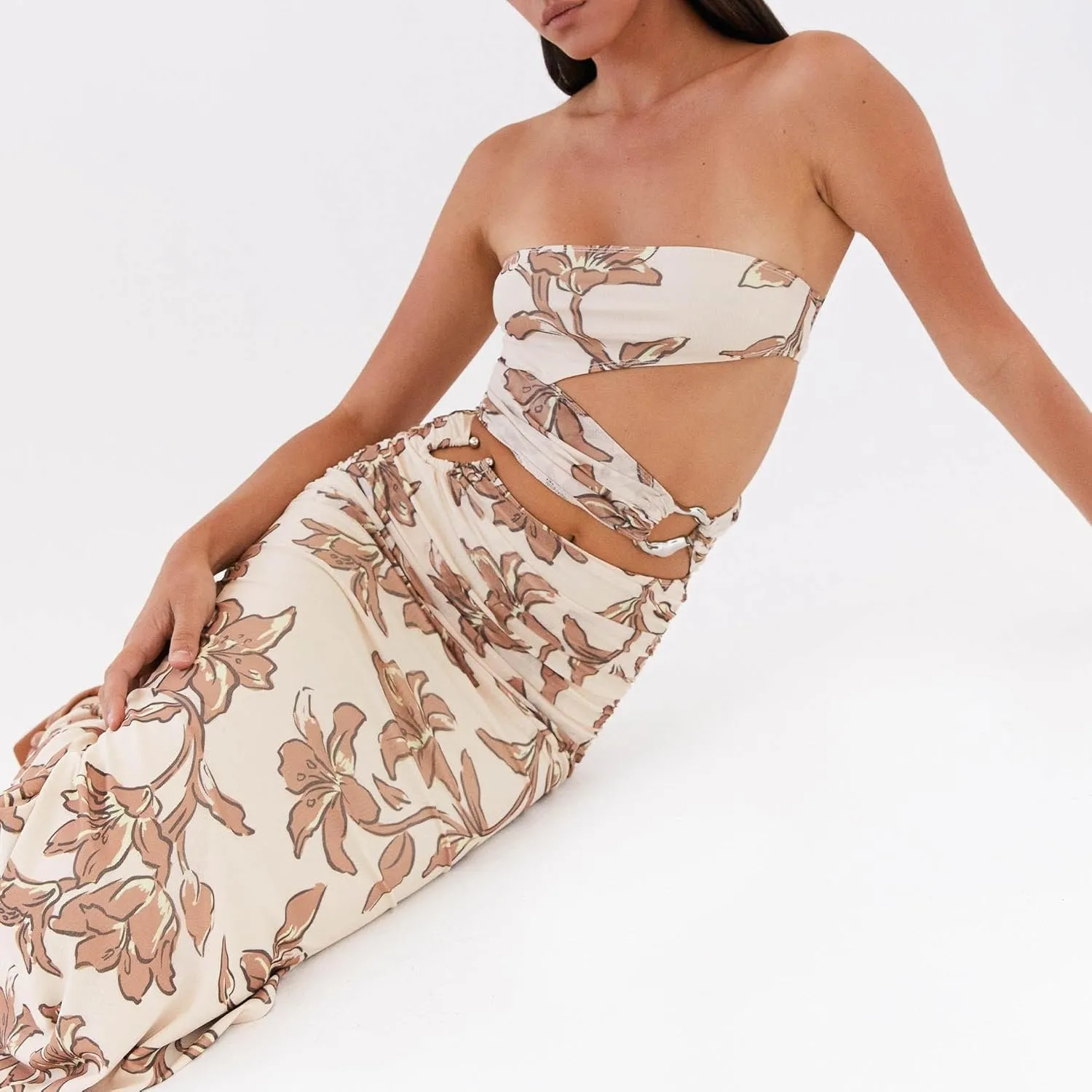 Sastianaen Women Y2k Strapless Tube Long Dress Floral Print Cut Out Backless Maxi Dress Summer Beach Sundress