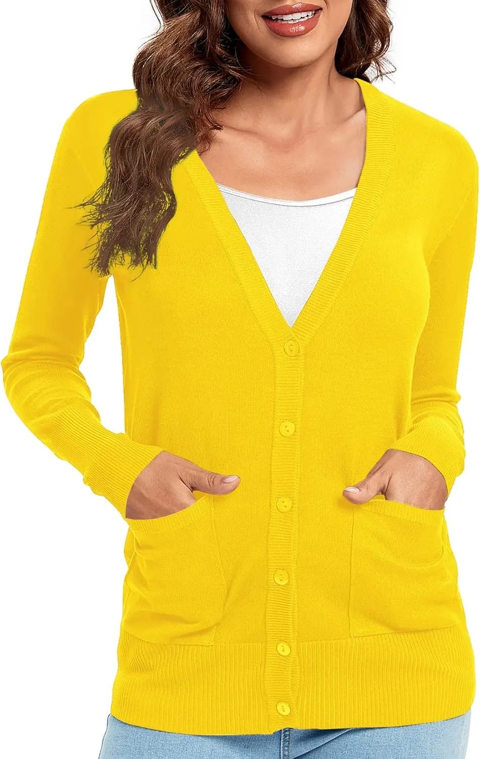 Urban CoCo Women's Lightweight Long Sleeve Cardigan Sweaters V-Neck Button Down Knit Sweater with Pockets