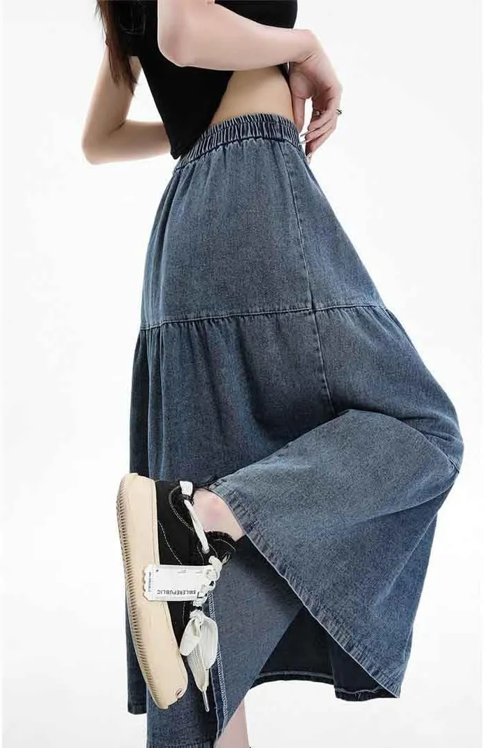 Vintage denim skirt with elastic waistband and high waisted A-line skirt, fashionable denim midi skirt