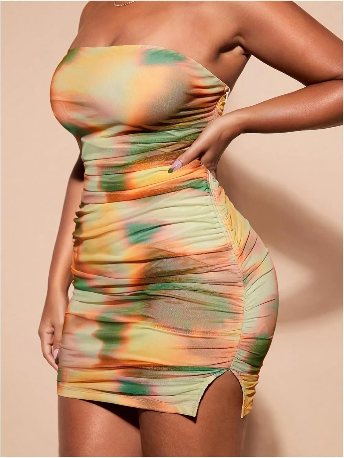 WDIRARA Women's Plus Size Strapless Mini Dress Tie Dye Ruched Bodycon Bandeau Tube Dresses