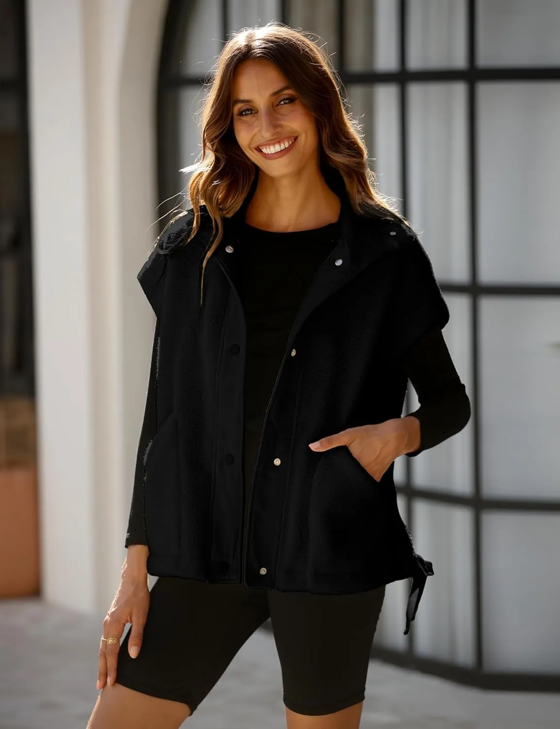Women Oversized Fleece Vest Trendy Sleeveless Button Down Fuzzy Sherpa Jacket Winter Warm Outerwear Vest with Pockets