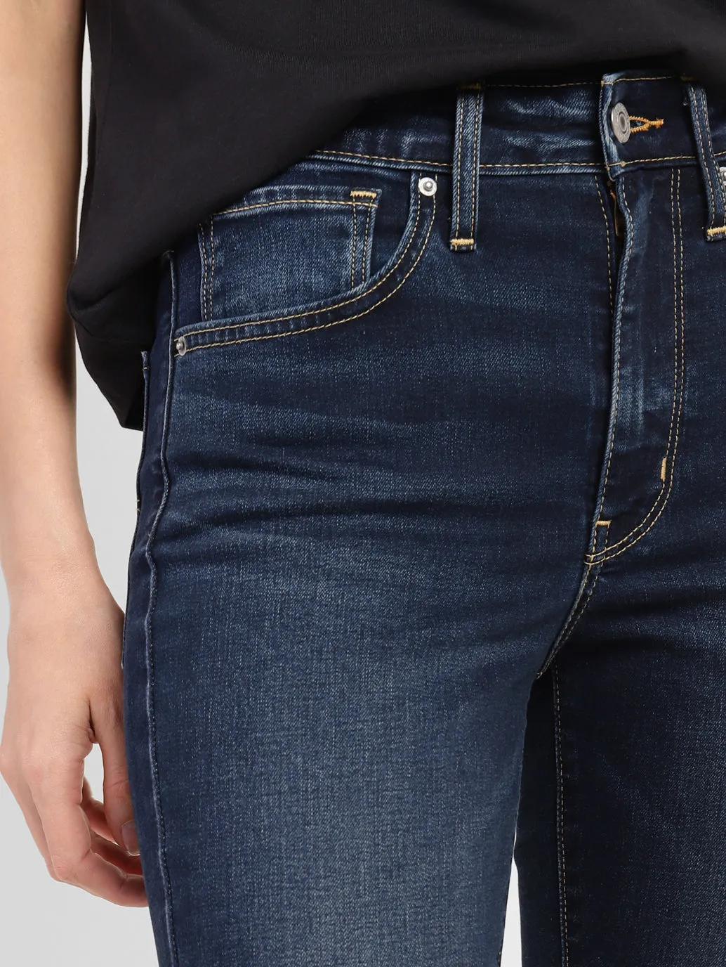 Women's 725 Blue Regular Fit Mid Rise Jeans