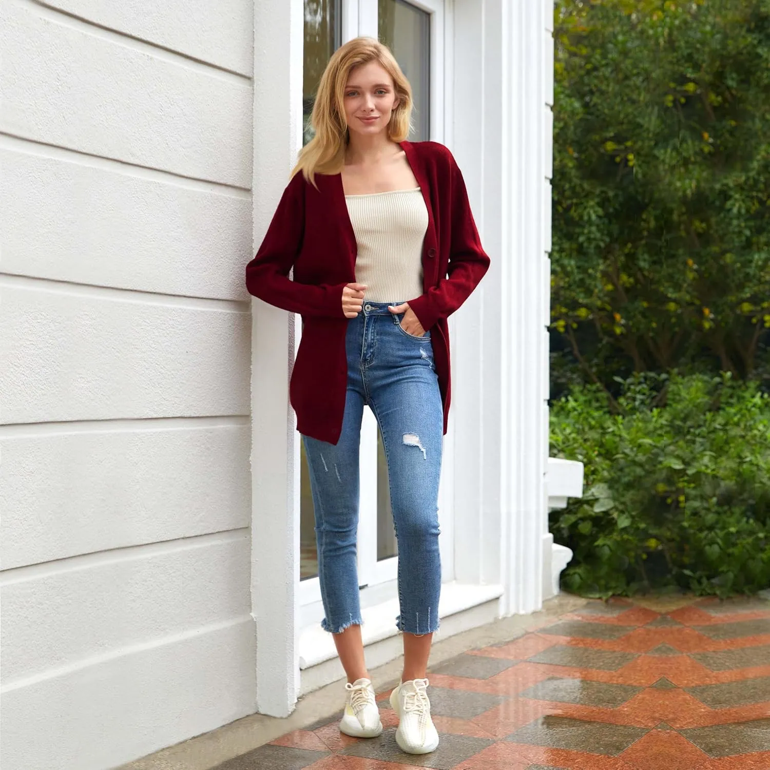 Women's Long Sleeve V-Neck Button Down Cardigan Chunky Oversized Knit Open Front Trendy Sweater Outerwear