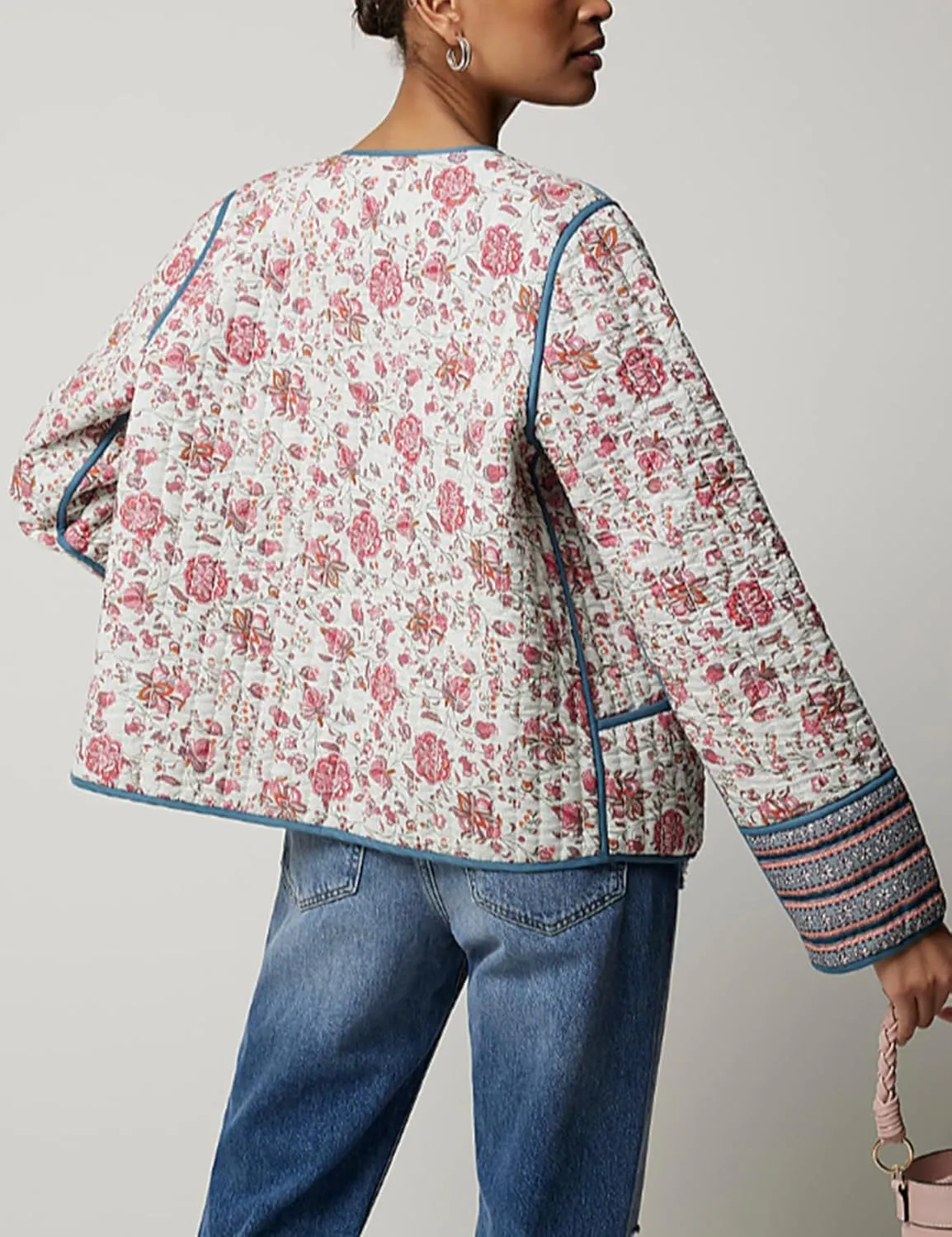 Wyeysyt Women's Cropped Quilted Puffer Jacket Cardigan Floral Printed Button Up Long Sleeve Padded Quilted Short Puffer Coats