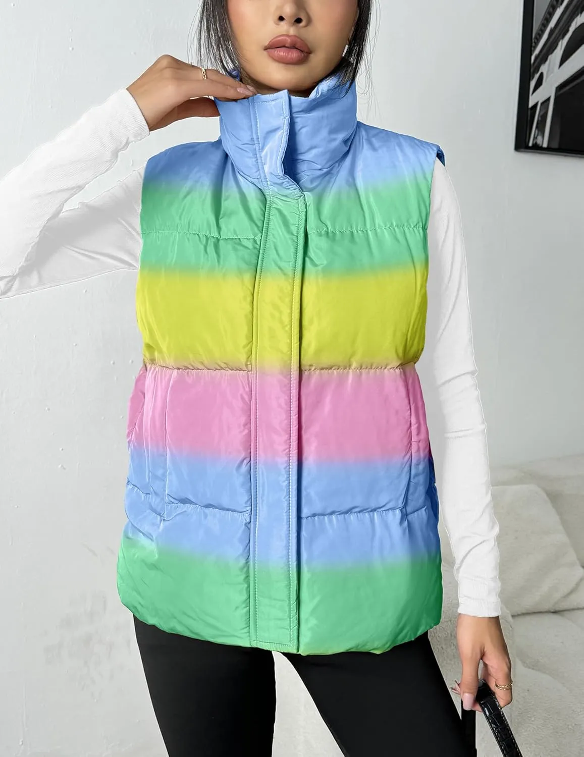 Zeagoo Women Puffer Vest Lightweight Stand Collar Sleeveless Winter Warm Zip Up Padded Outerwear Jackets with Pockets S-XXL